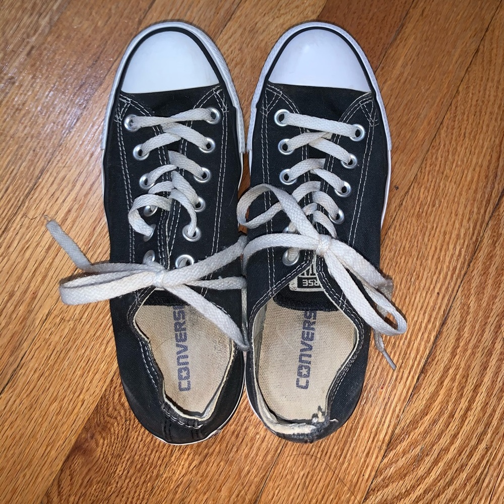 Black converse